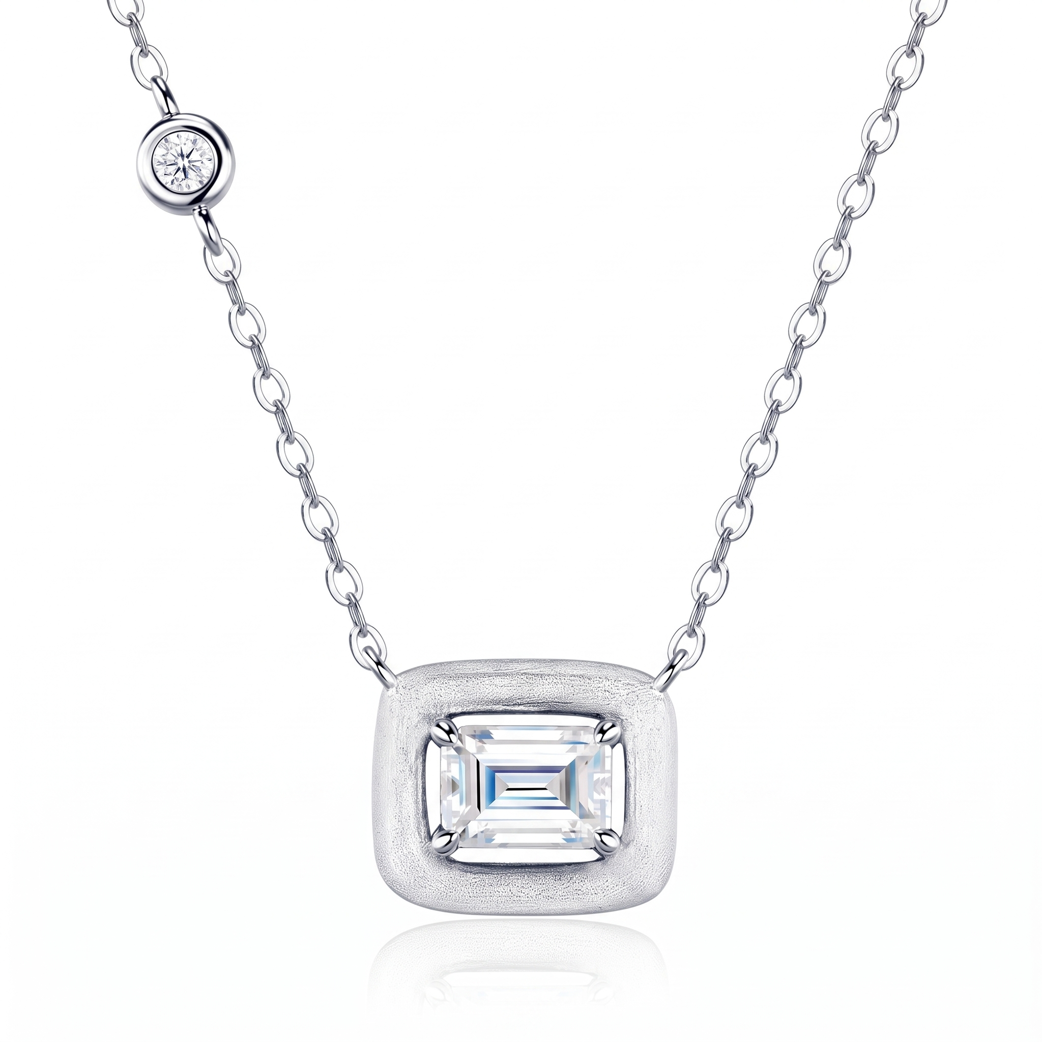 Marhabu S925 emerald-cut moissanite square pendant necklace on white background