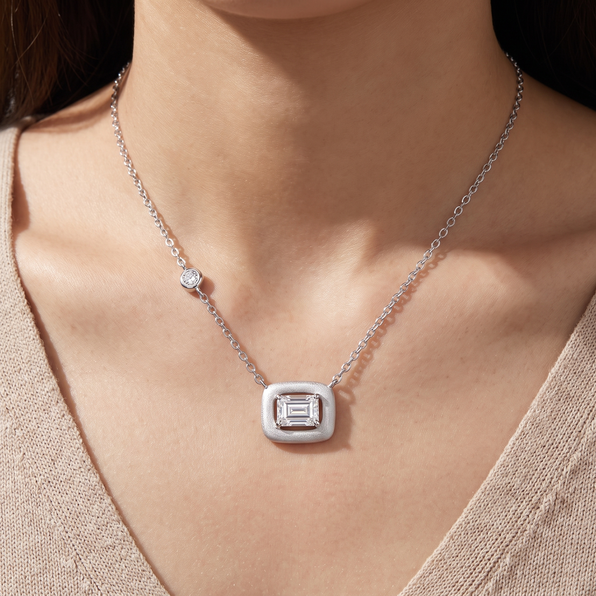 Marhabu S925 emerald-cut moissanite square pendant necklace worn at the collarbone